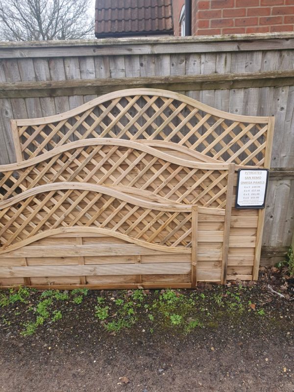 different sized trellis fence panels